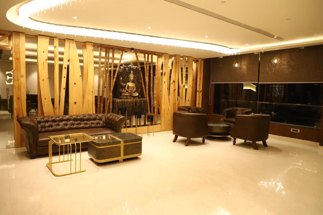Hotel Emperio Grand Lucknow Extérieur photo